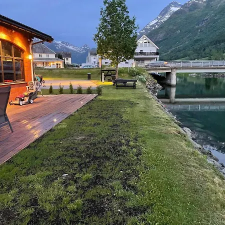 Olden 2 * Stryn